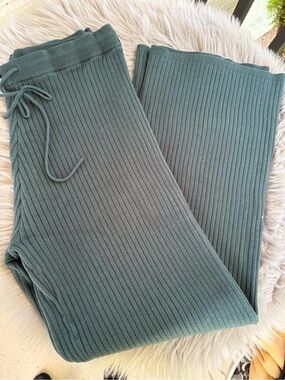 Ribbed Knit Wide-Leg Lounge Pants - Deep green